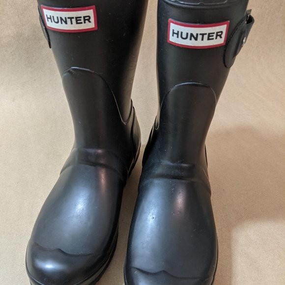 Hunter Shoes - Hunter Classic Short Matte Black Rain Boot US 7F